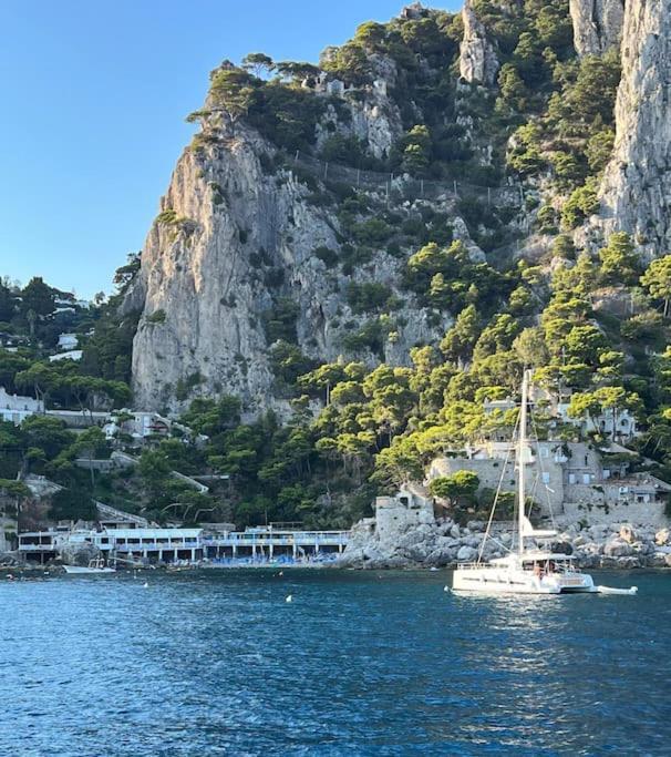 Exceptionnel Pieds Dans L'Eau Villa Capri Dış mekan fotoğraf