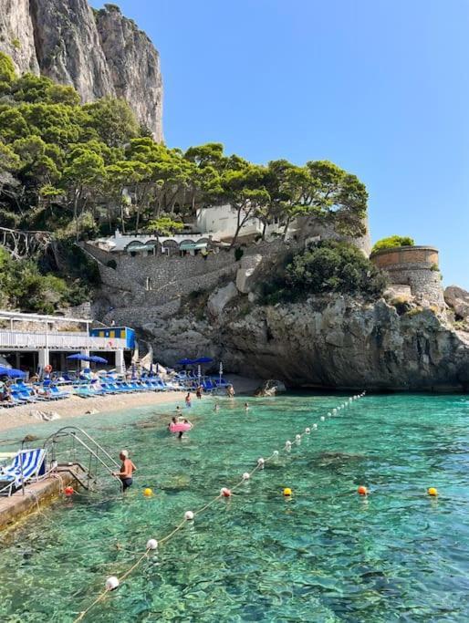 Exceptionnel Pieds Dans L'Eau Villa Capri Dış mekan fotoğraf